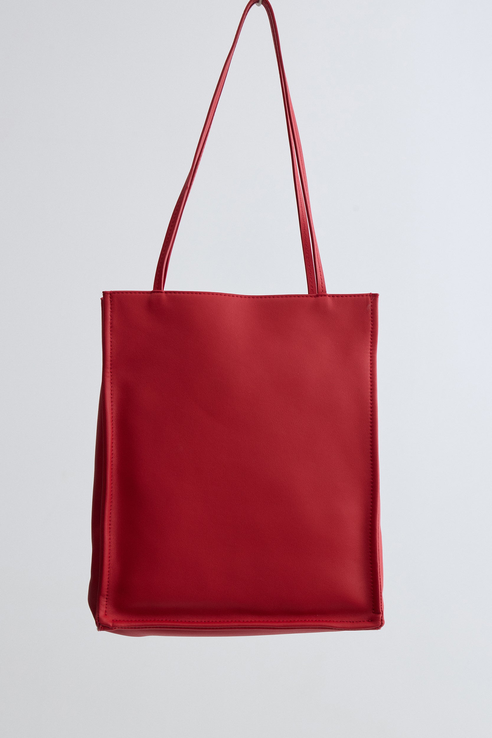 Metro Tote Bag in Leather Ruby Red