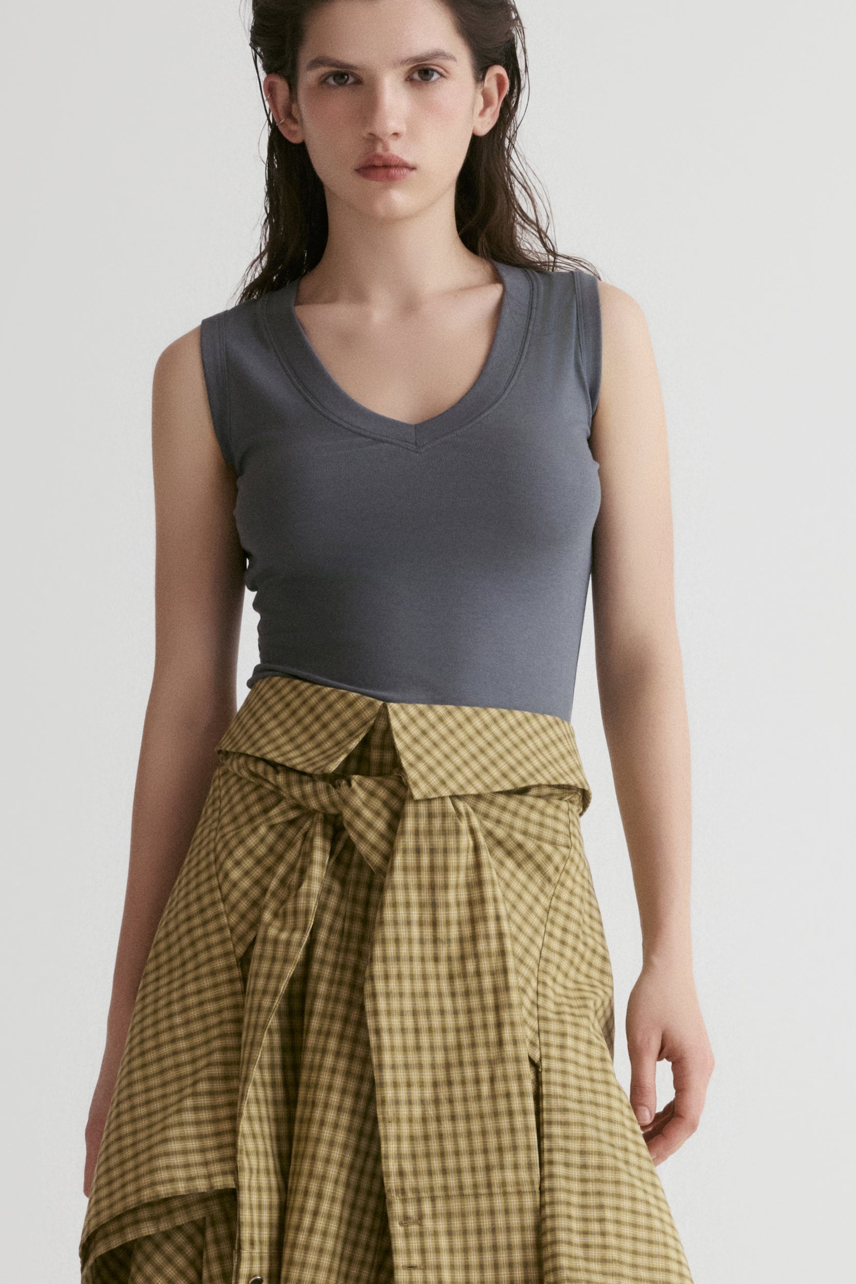 Slim V- neck T-shirt-Heather Grey