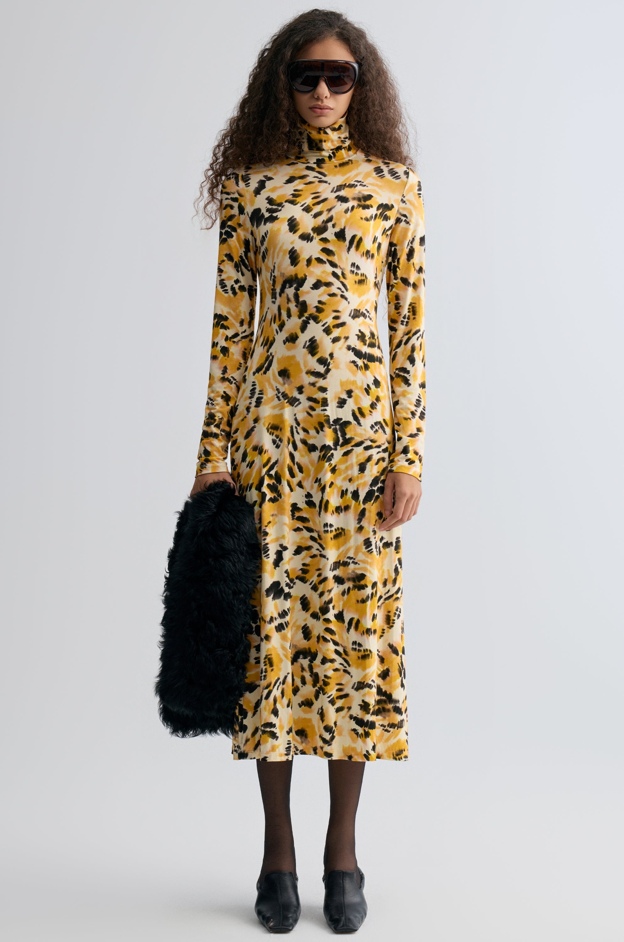 Savanna Turtleneck jersey maxi dress
