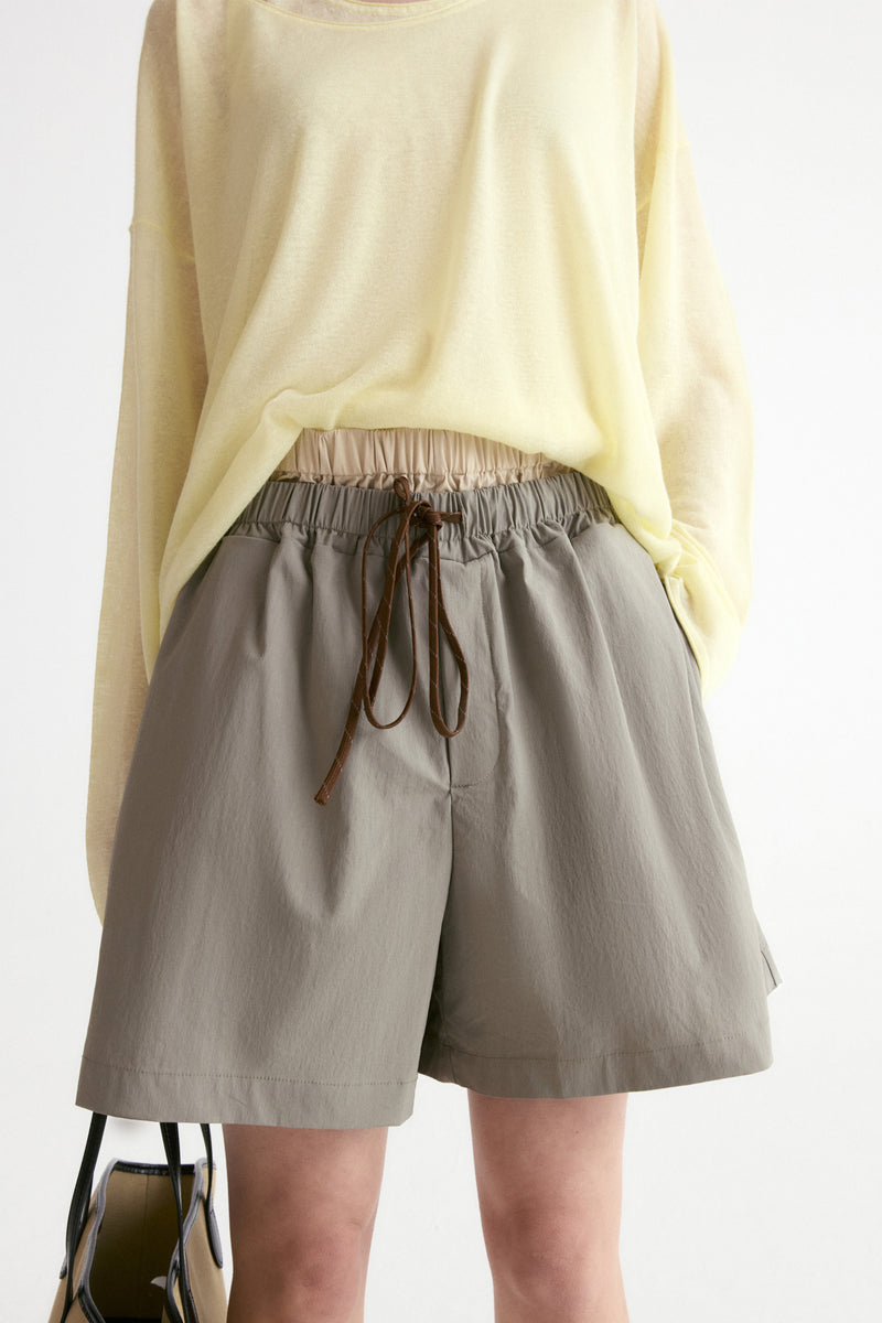 Double Waist Short-Sage
