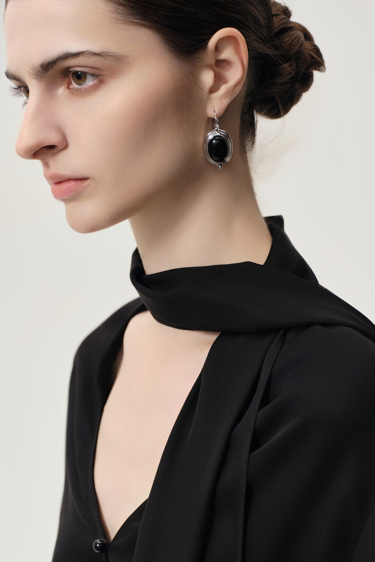 Silver onyx oval drop earrings