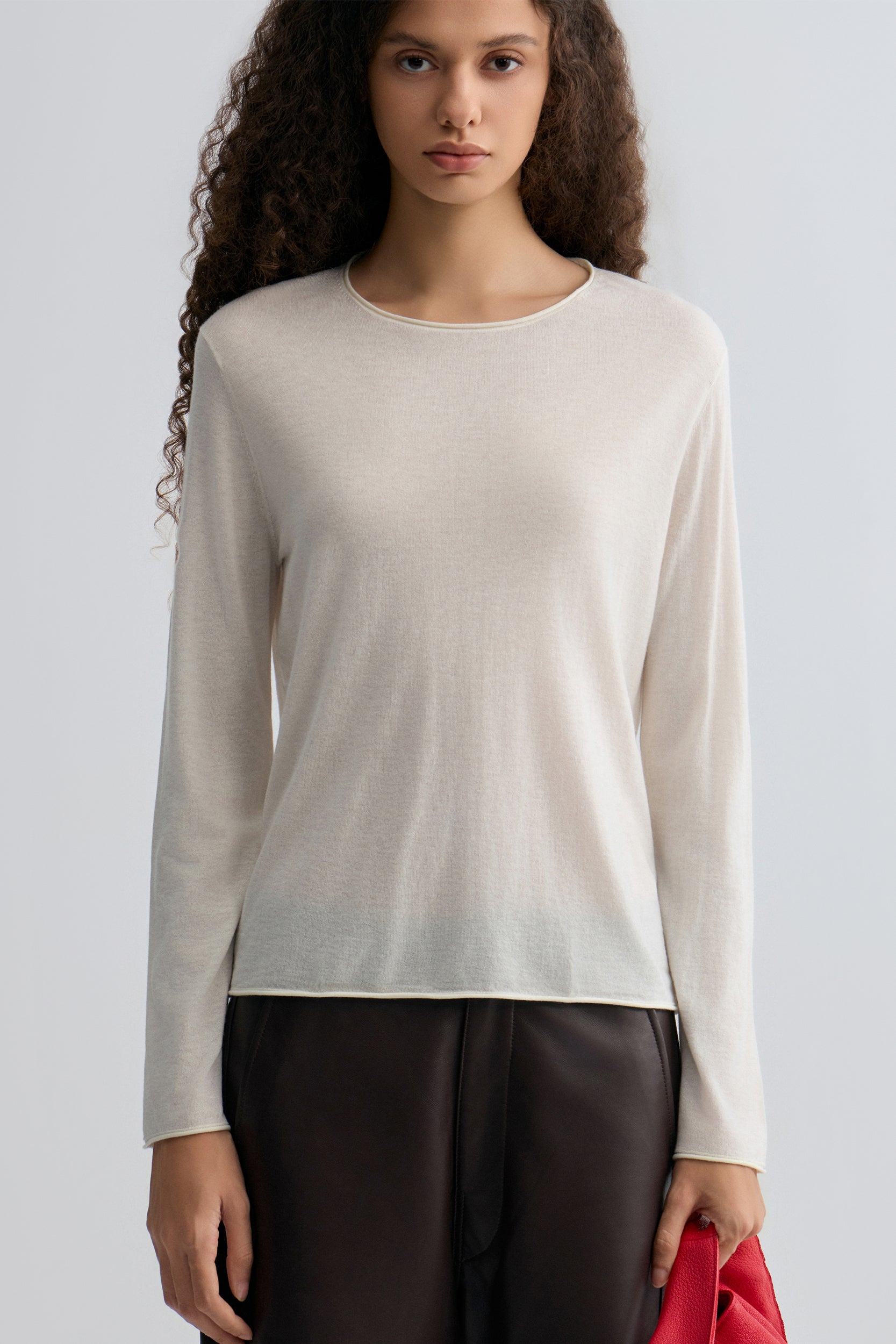 Cloudlike Knit Soft Crewneck Off-white