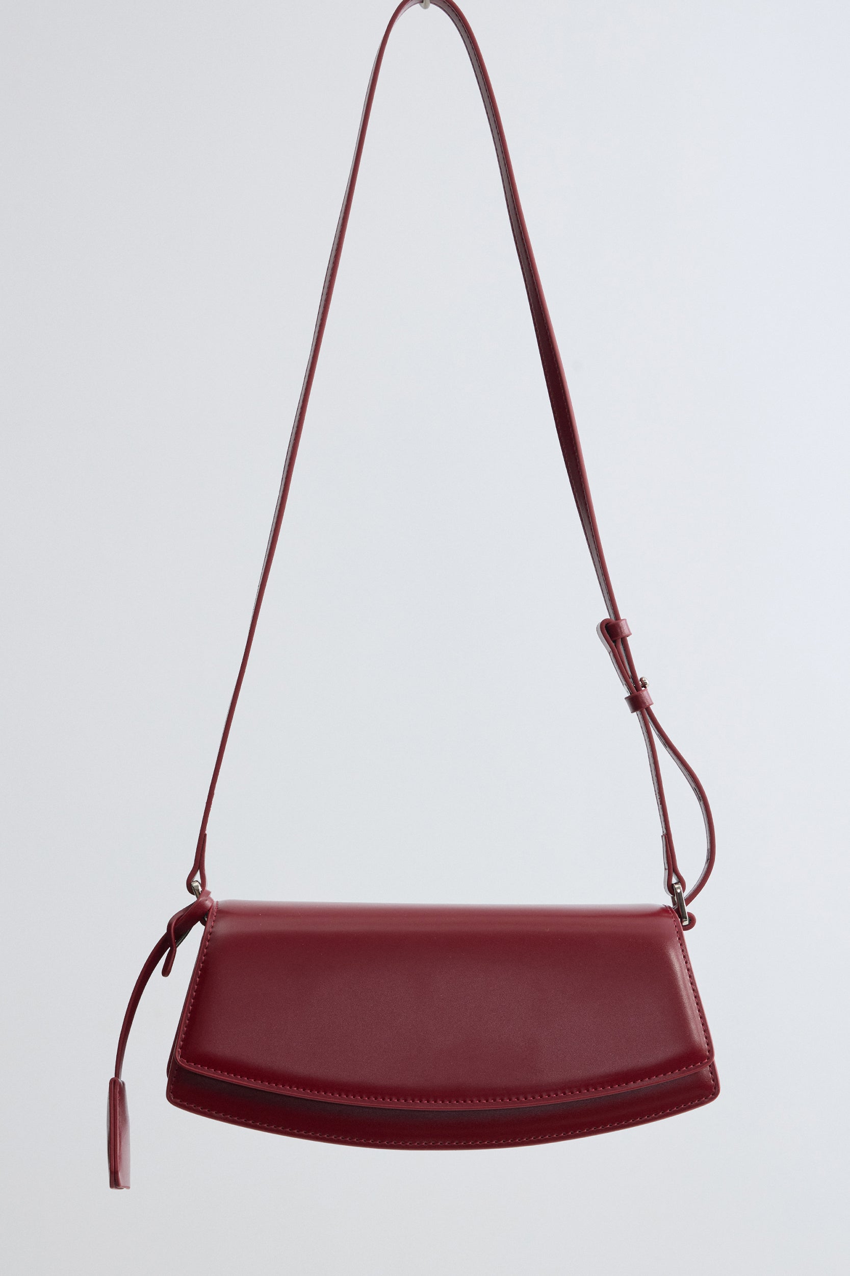 90s Utility Shoulder Bag Raisin