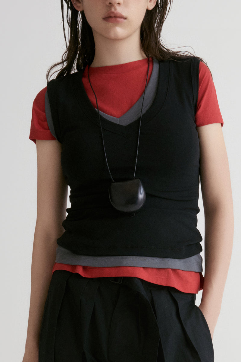 Slim V- neck T-shirt-Black