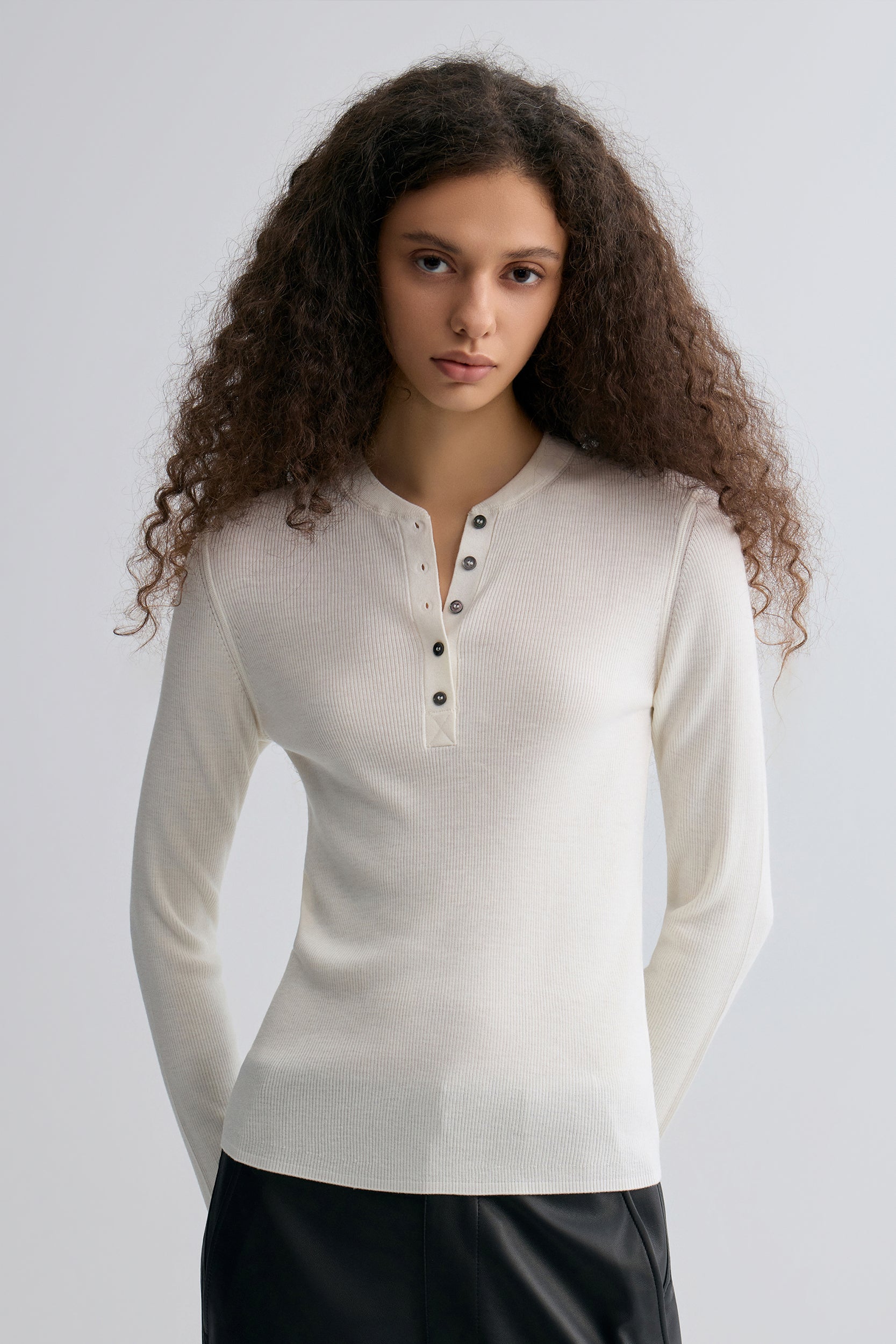 Superfine Merino Wool Knit Henley Off- white