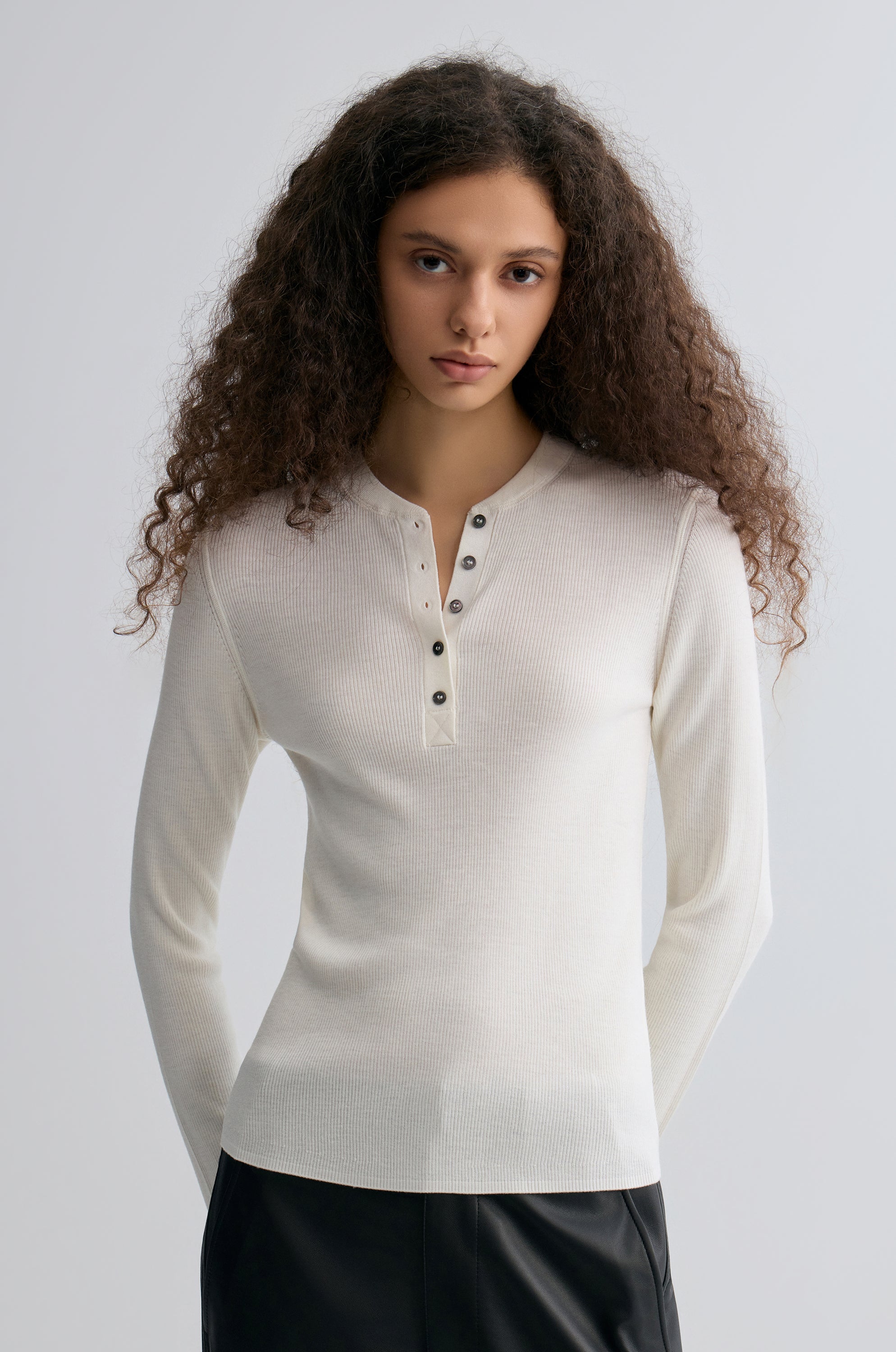Superfine Merino Wool Knit Henley Off- white
