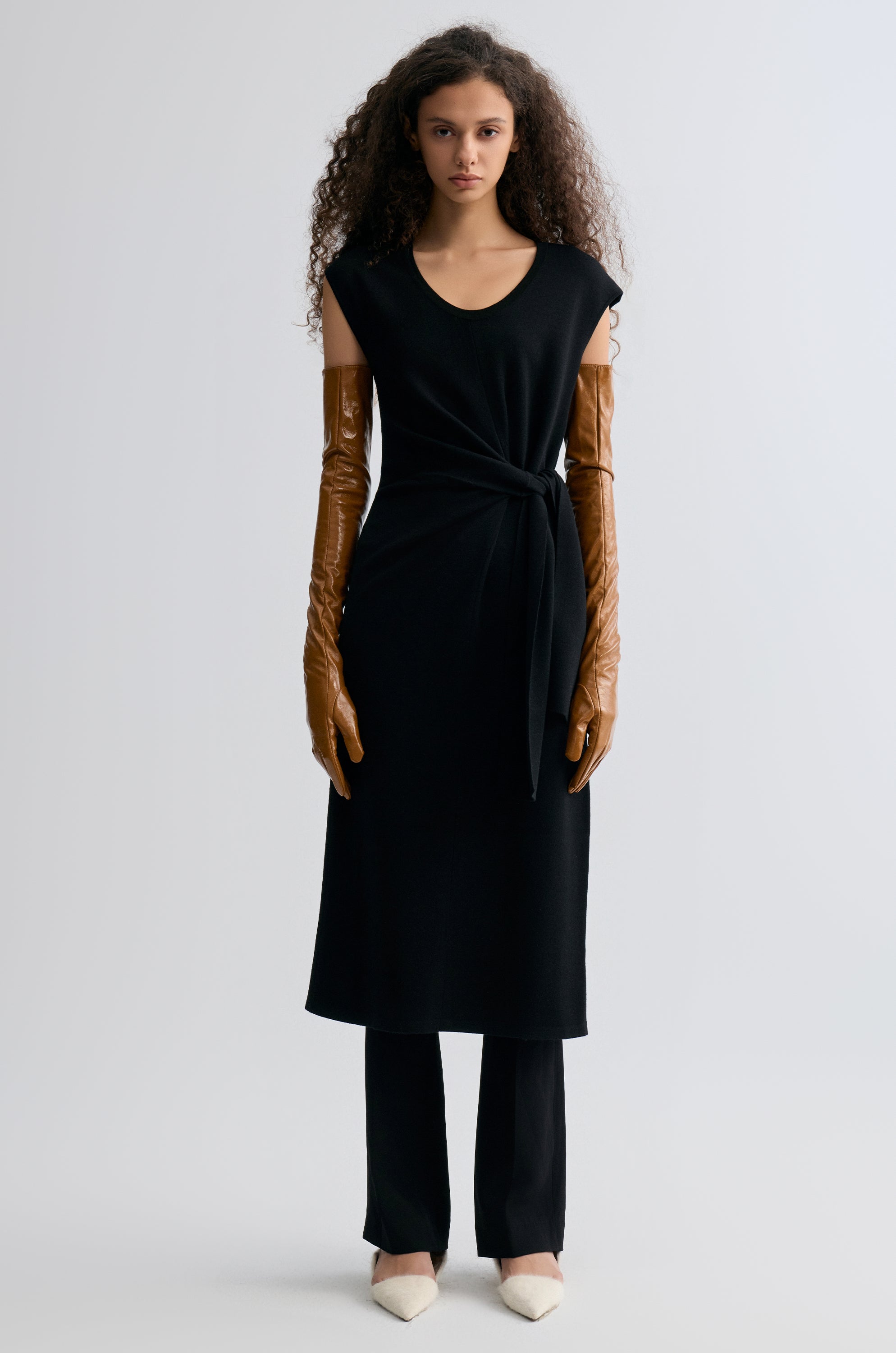 Knot-detail Knitted dress in Merino Wool Black