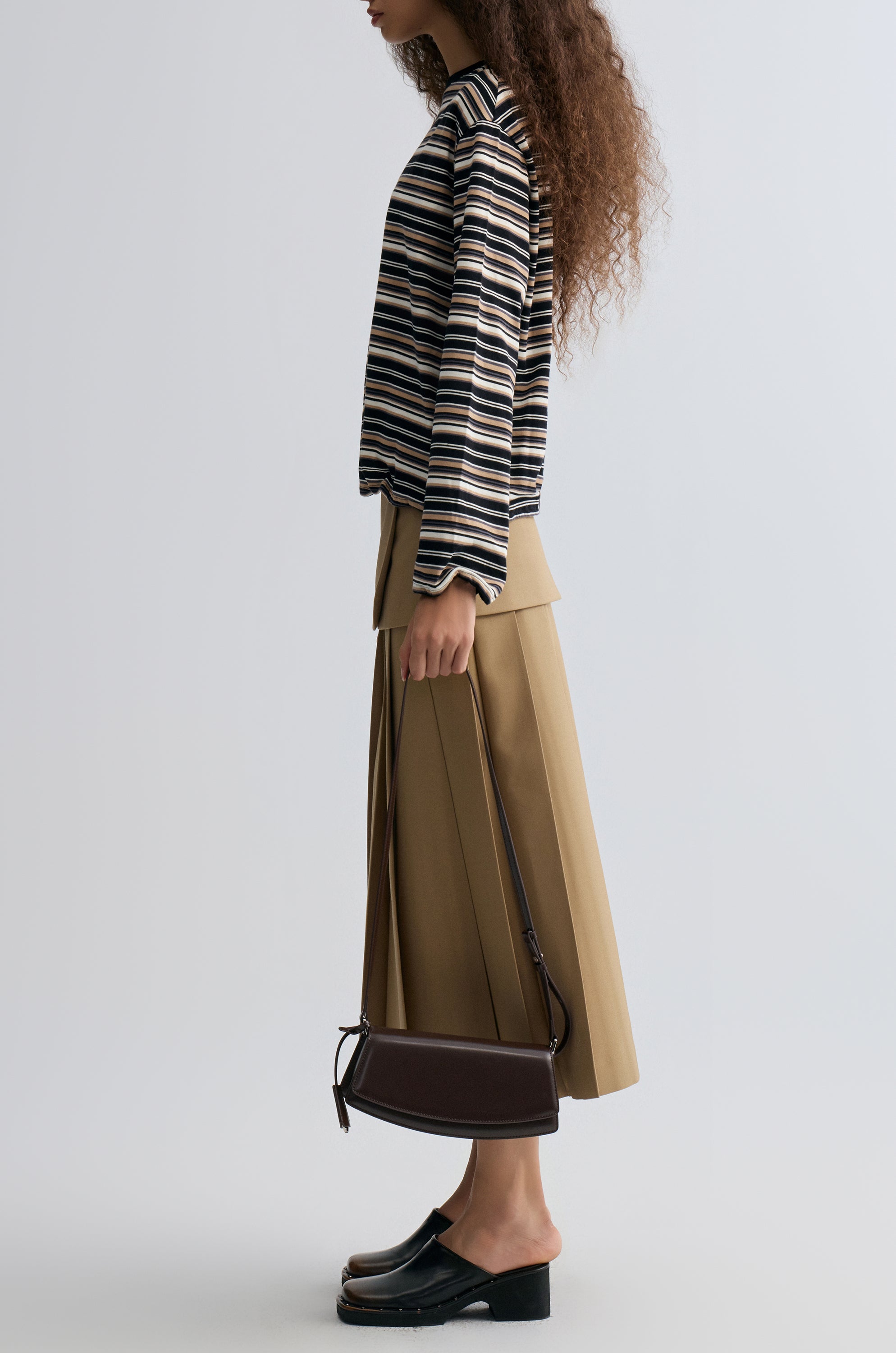 Shapeable Stripe T-shirt Black and Beige