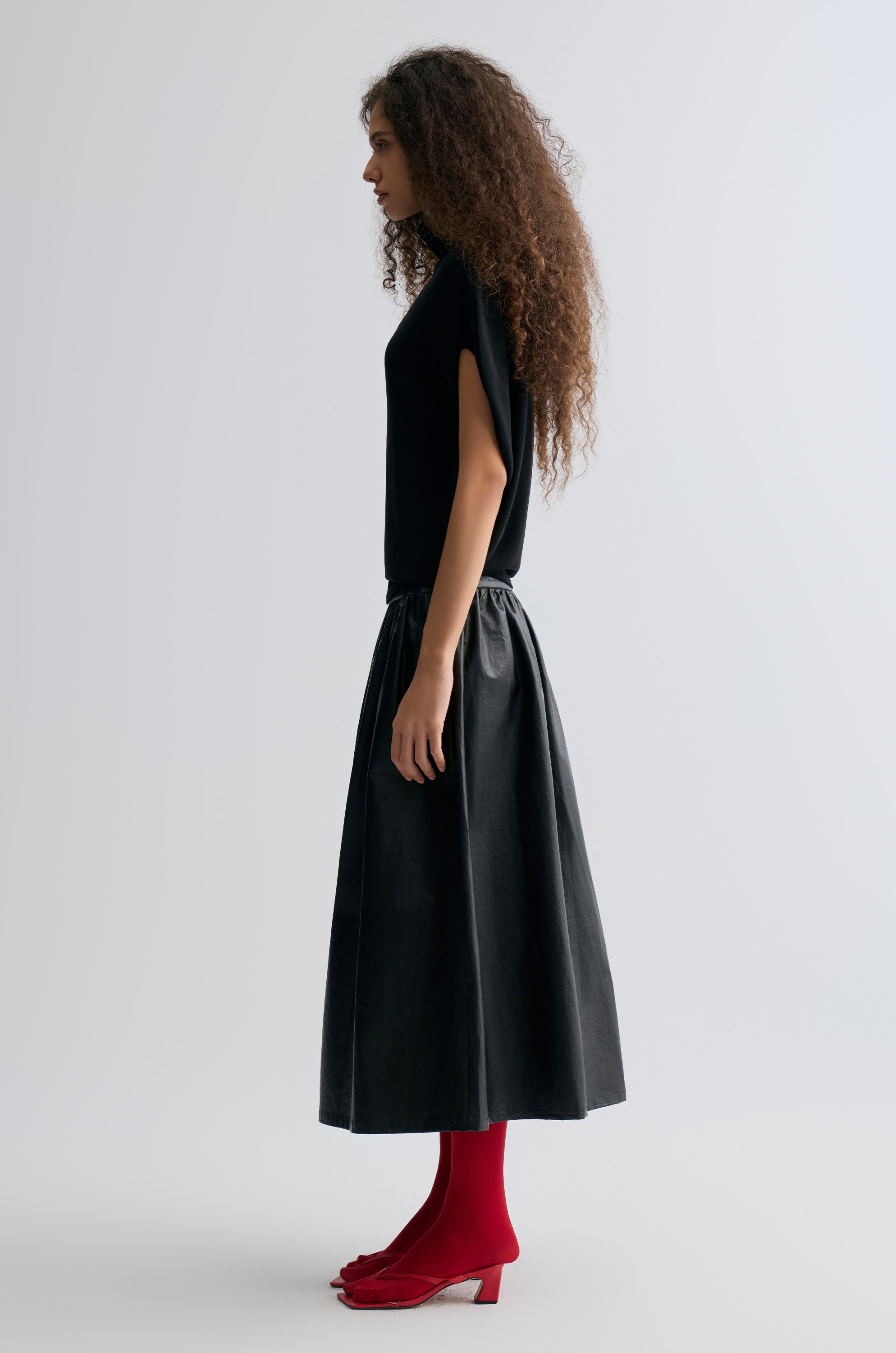 Mousse Circular Tee Black