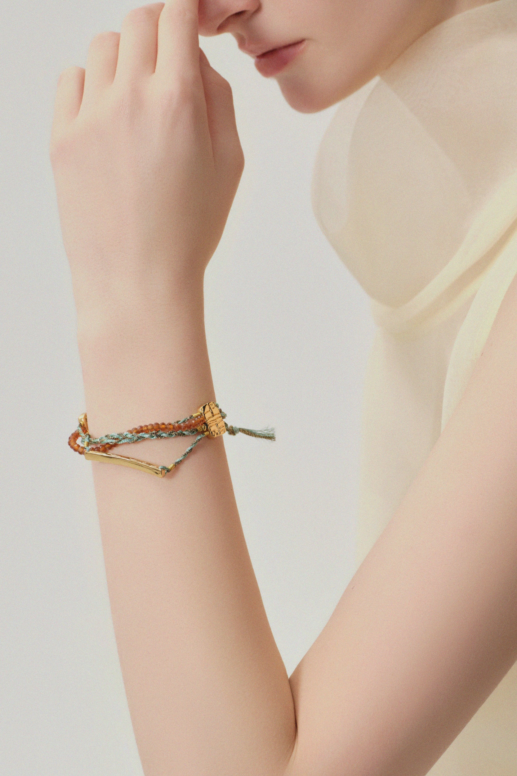Gleam Set of three gold and silk bracelet Red