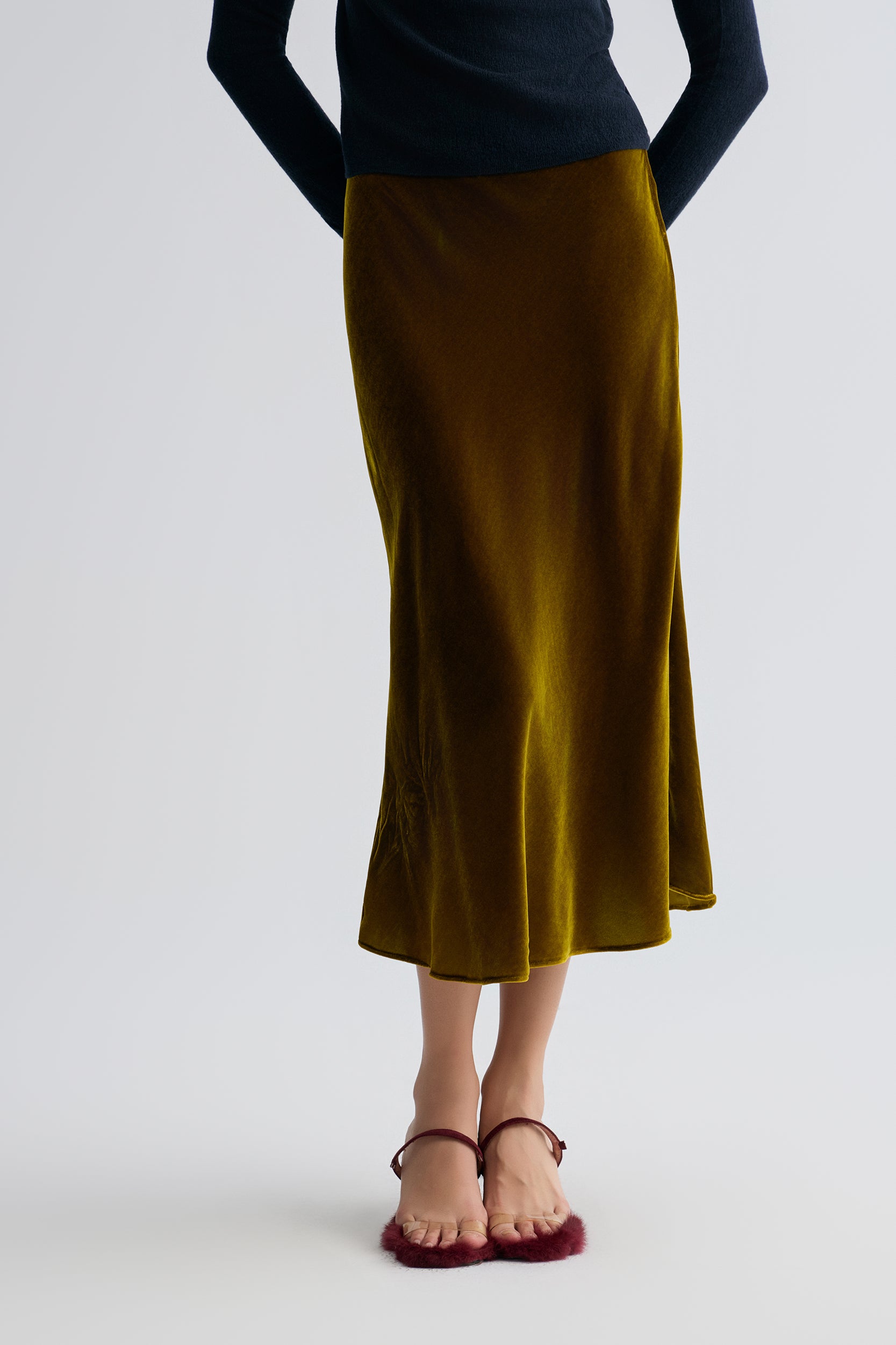 Velvet Mermaid Skirt Antique Gold-tone