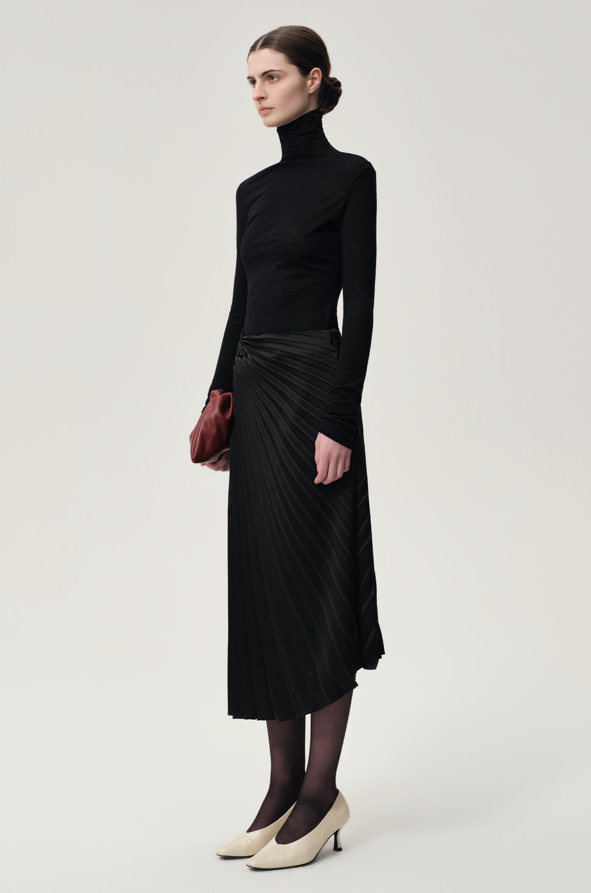 Asymmetrical Pleated Skirt Black