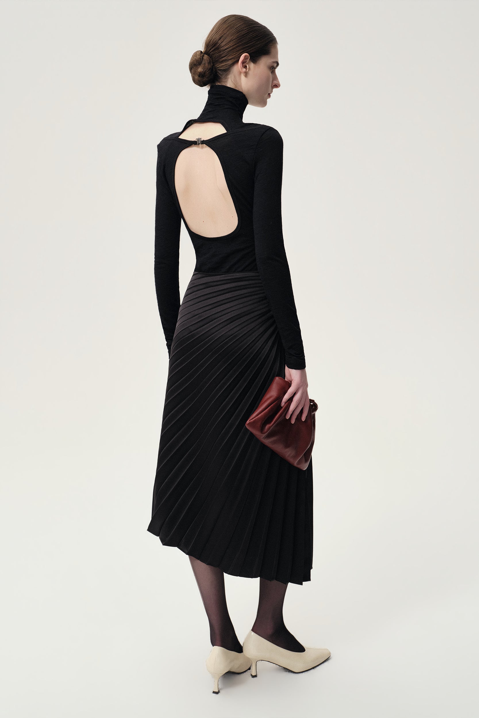 Asymmetrical Pleated Skirt Black