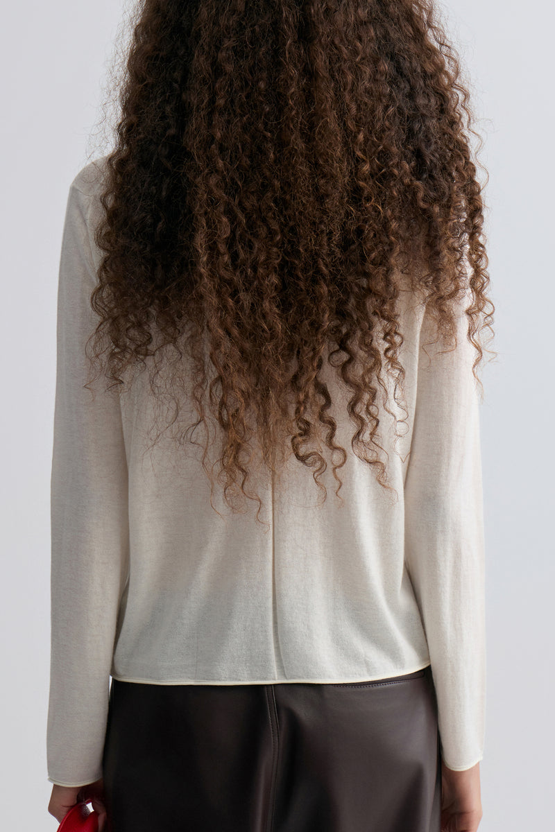 Cloudlike Knit Soft Crewneck Off-white