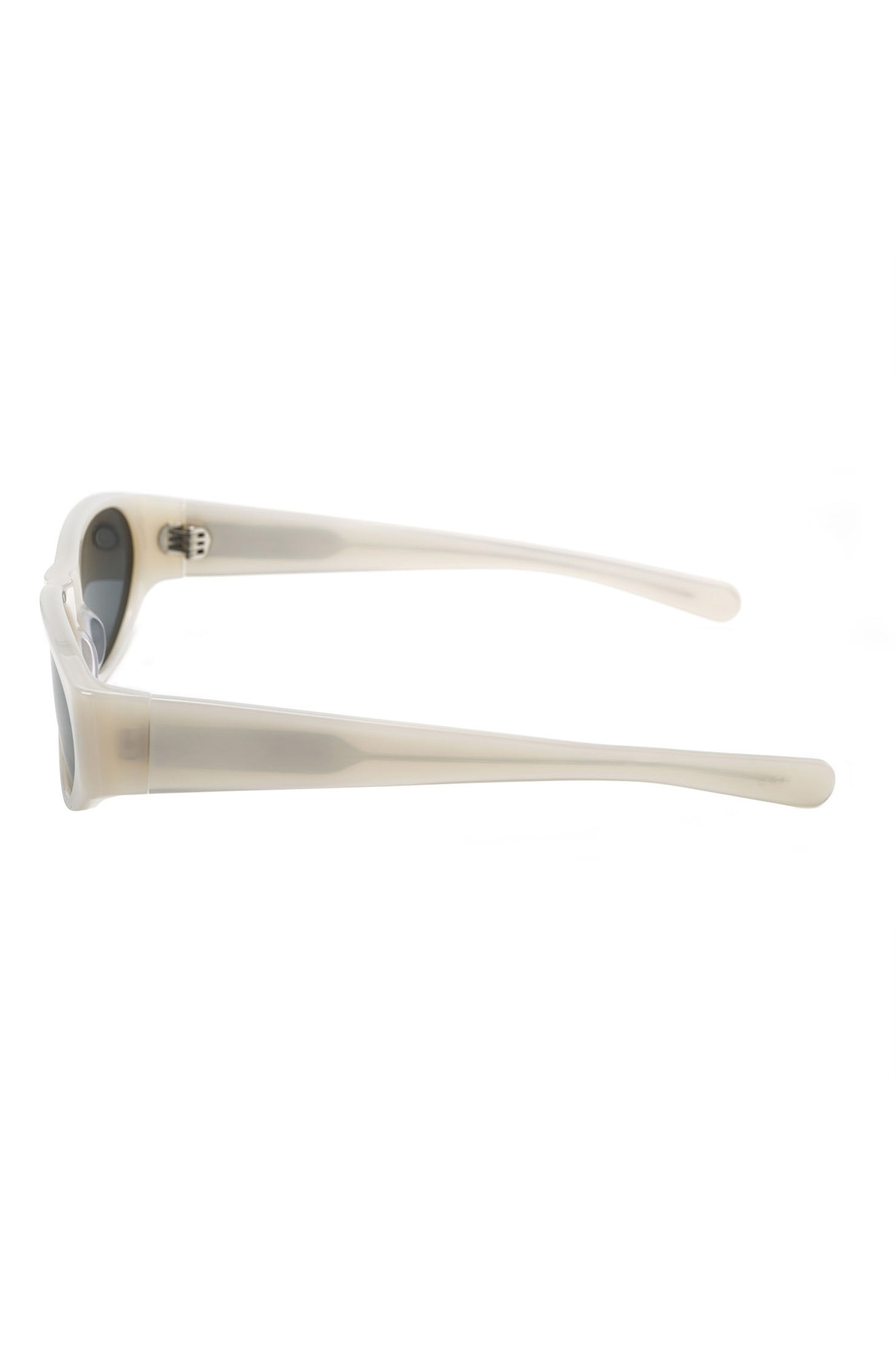 Winona Oval Sunglasses-White