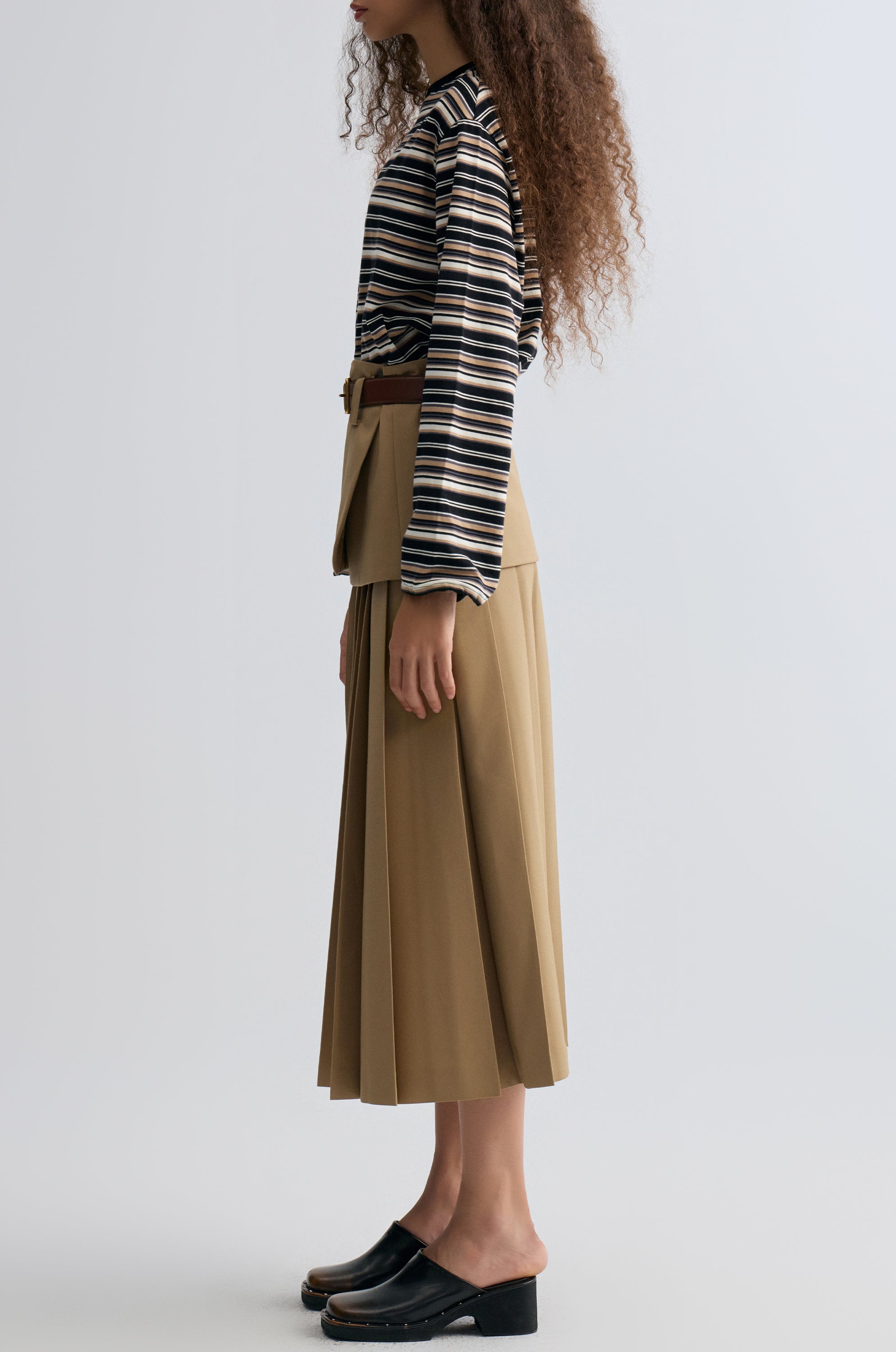 Double-layered Pleated Gabardine Skirt Camel