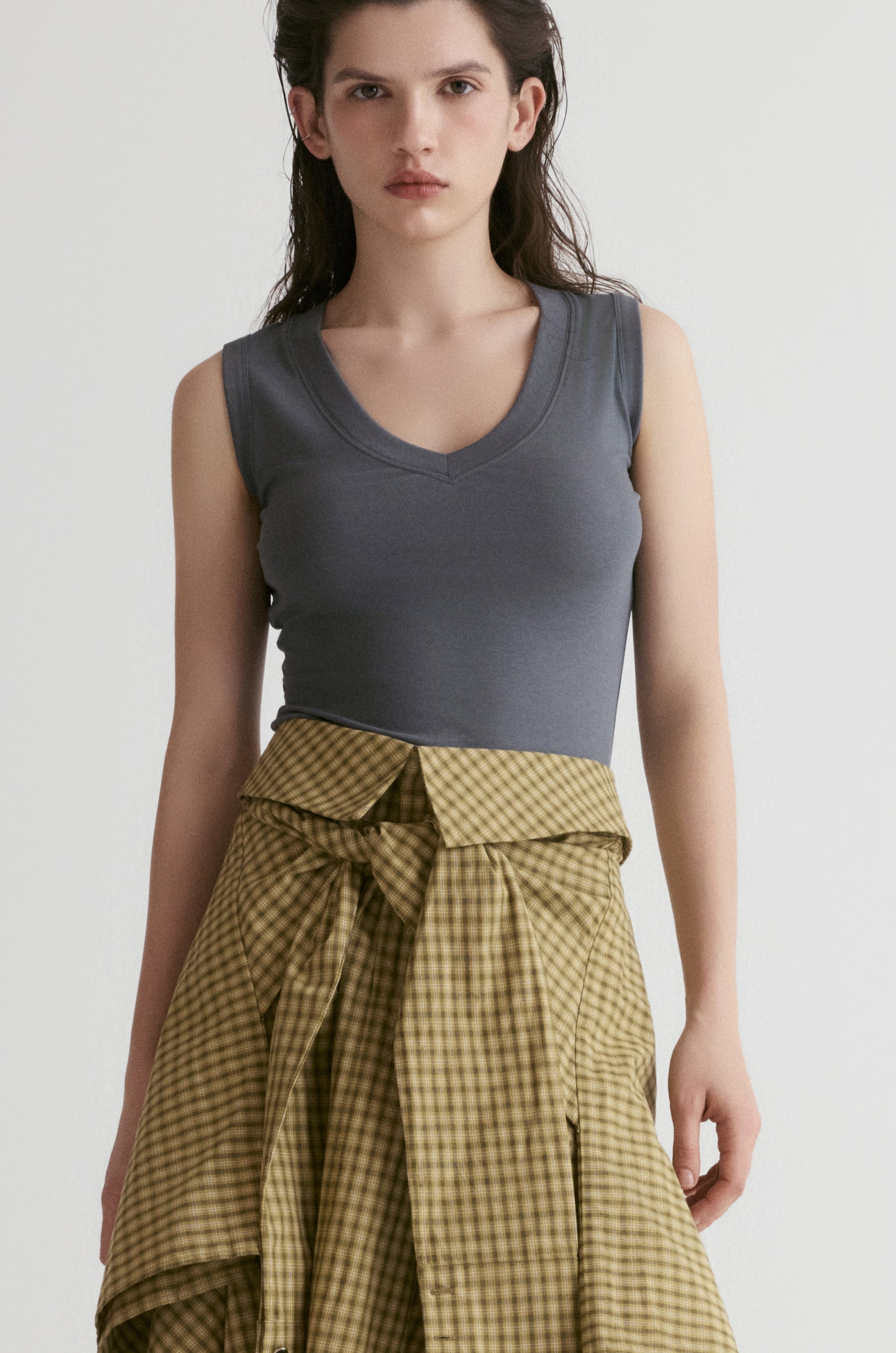 Slim V- neck T-shirt-Heather Grey