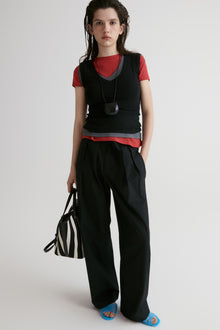 Slim V- neck T-shirt-Black