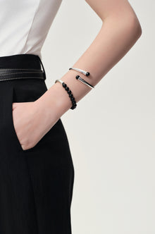 Magma onyx and silver beaded bracelet Black