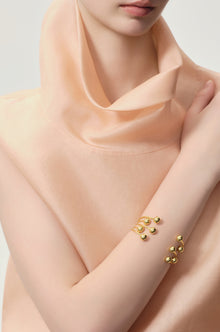 Sphere hinge cuff bracelet Gold