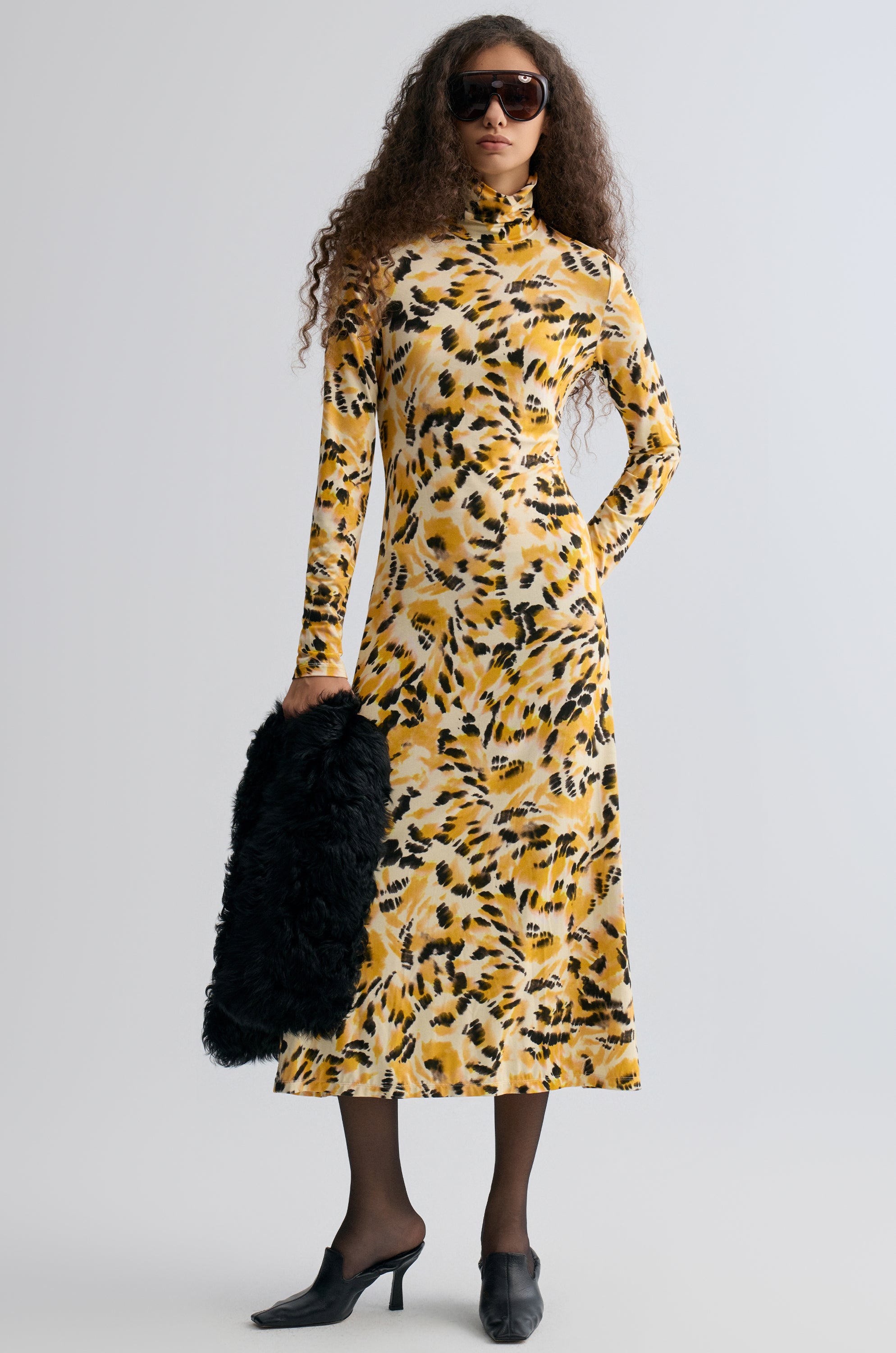 Savanna Turtleneck jersey maxi dress