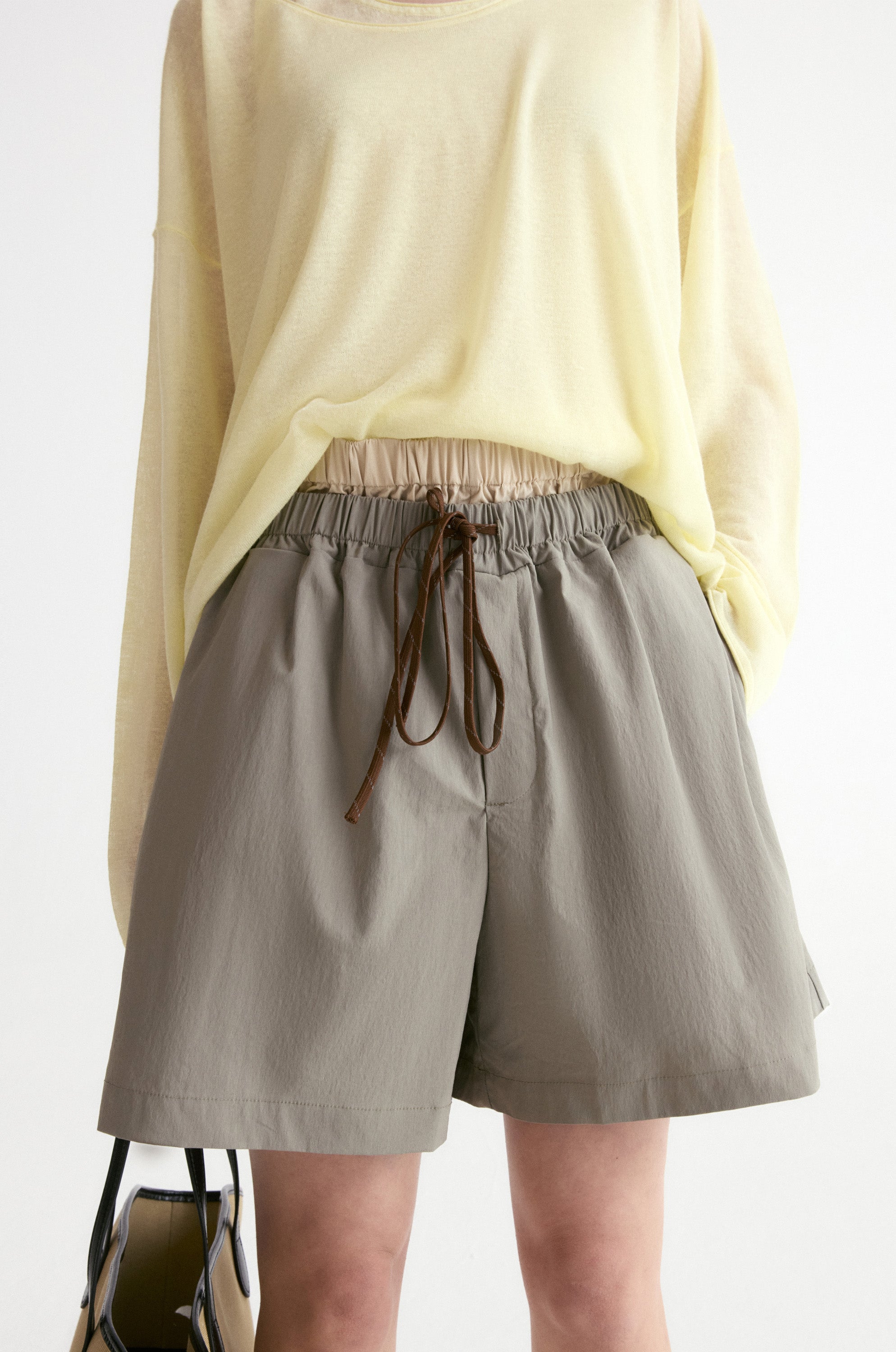 Double Waist Short-Sage