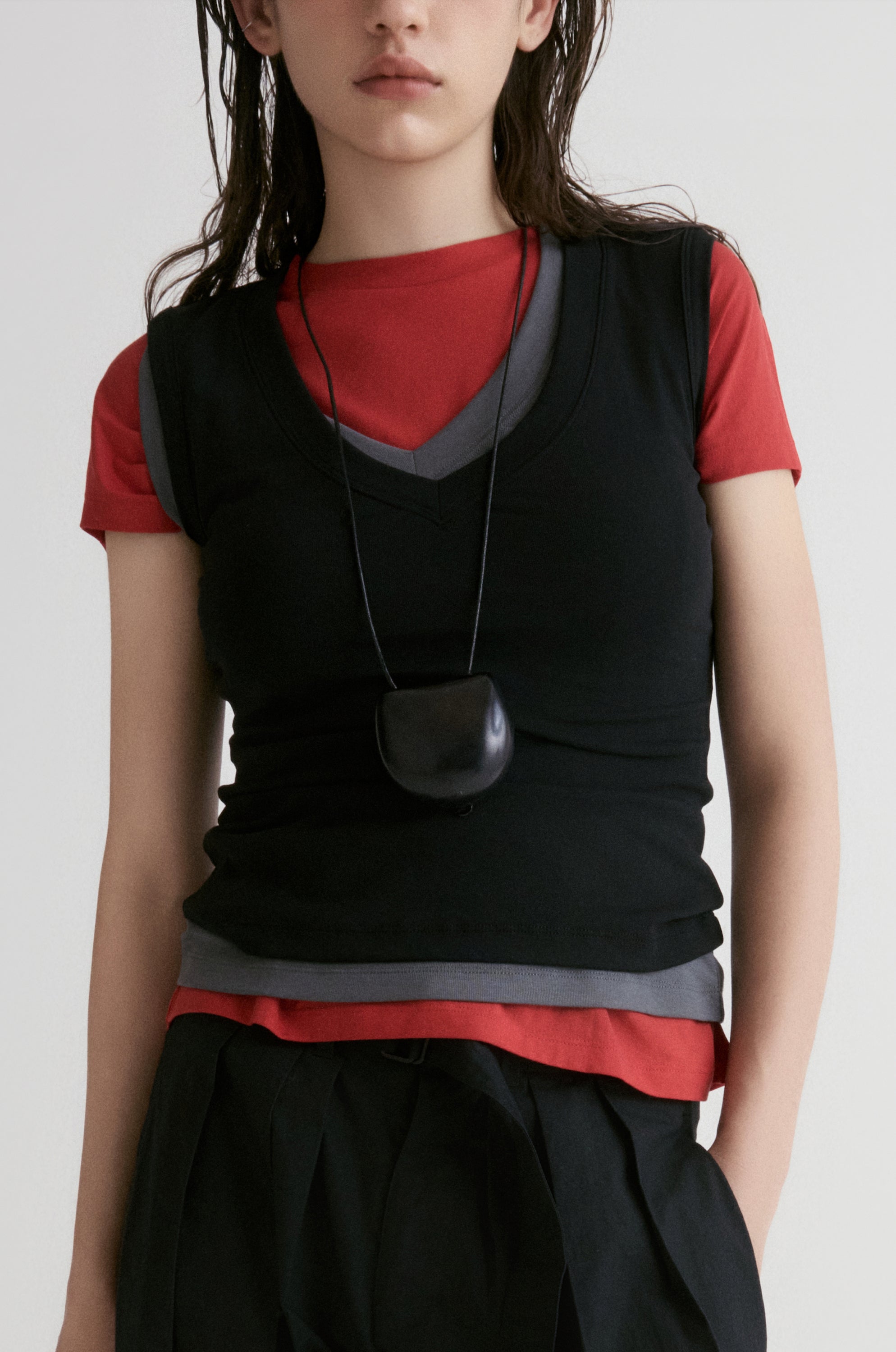 Slim V- neck T-shirt-Black