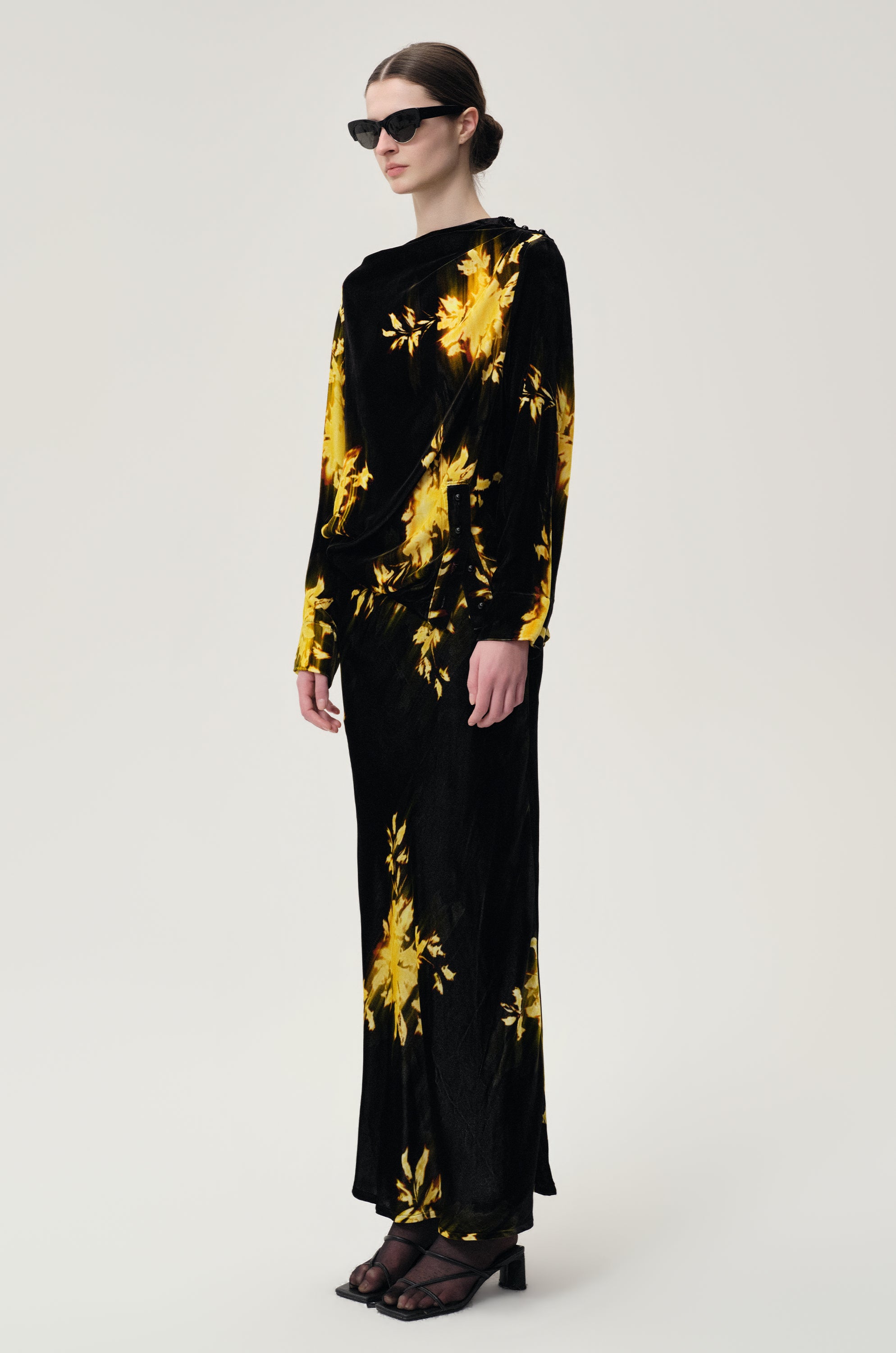 Abstract Floral Velvet Blouse in Silk and Viscose Black