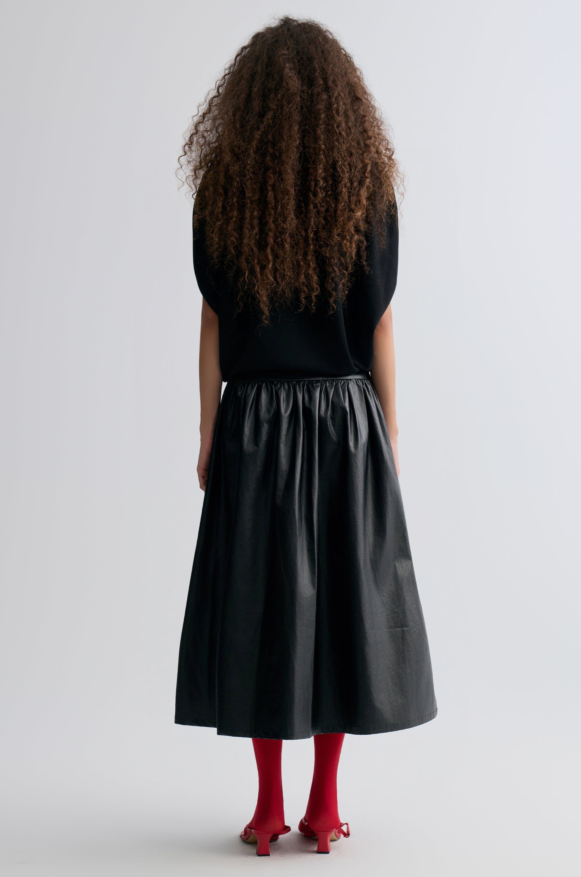 Mousse Circular Tee Black