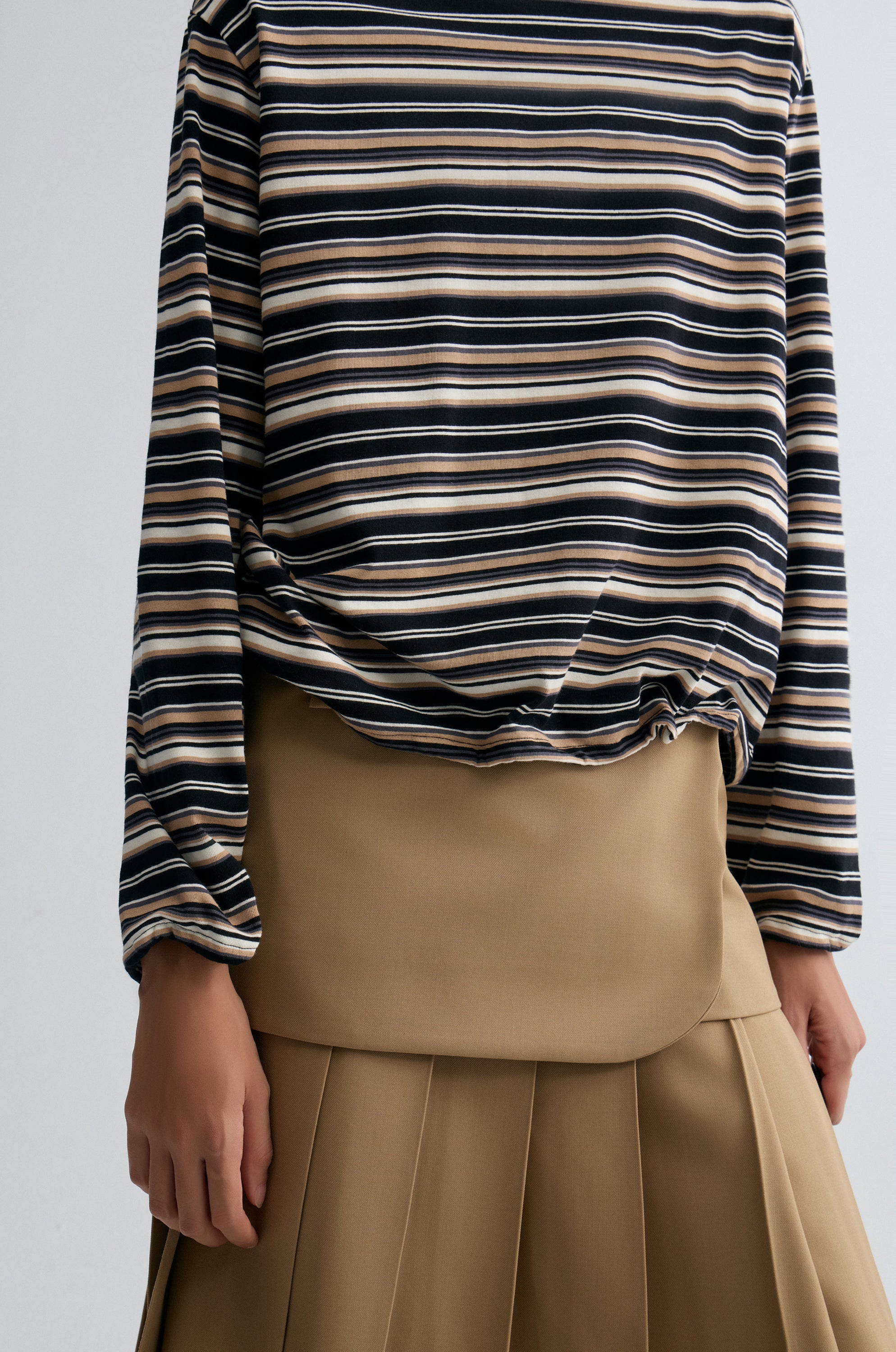 Shapeable Stripe T-shirt Black and Beige