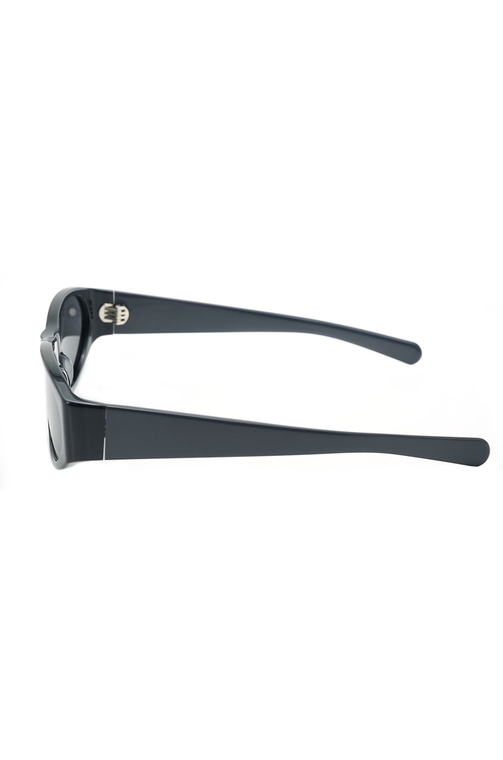 Winona Oval Sunglasses-Grey