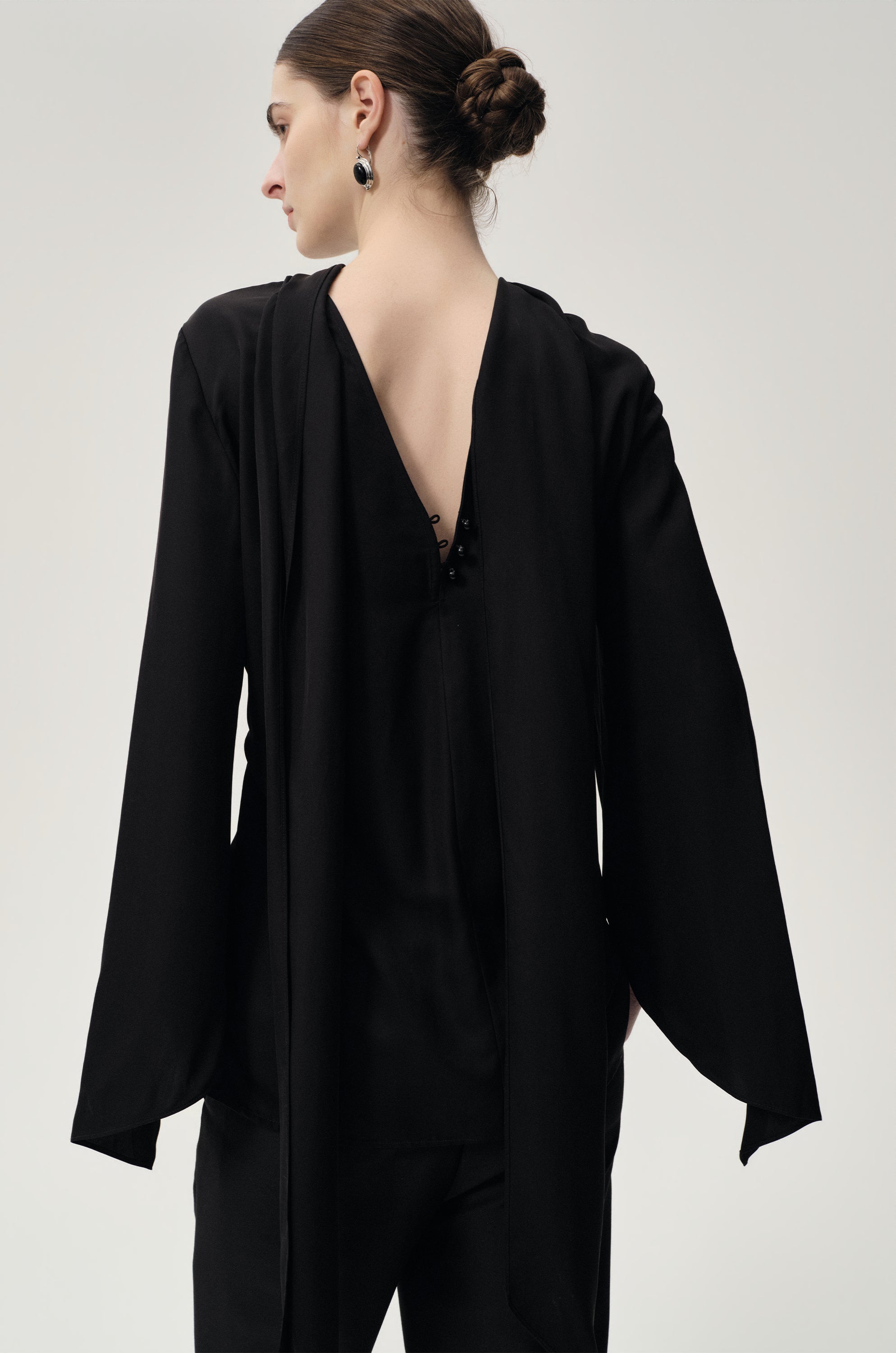 Reversible Scarf Blouse Black