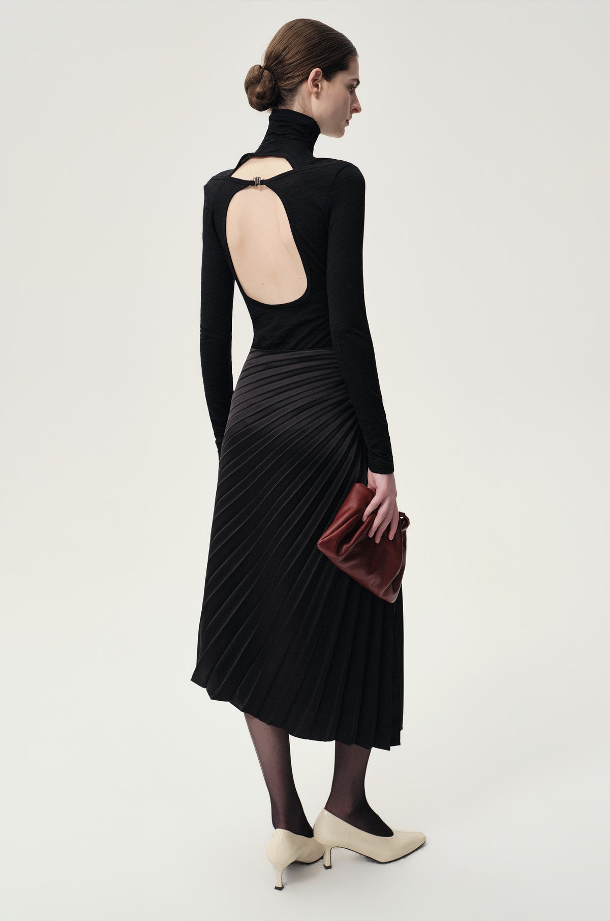 Asymmetrical Pleated Skirt Black