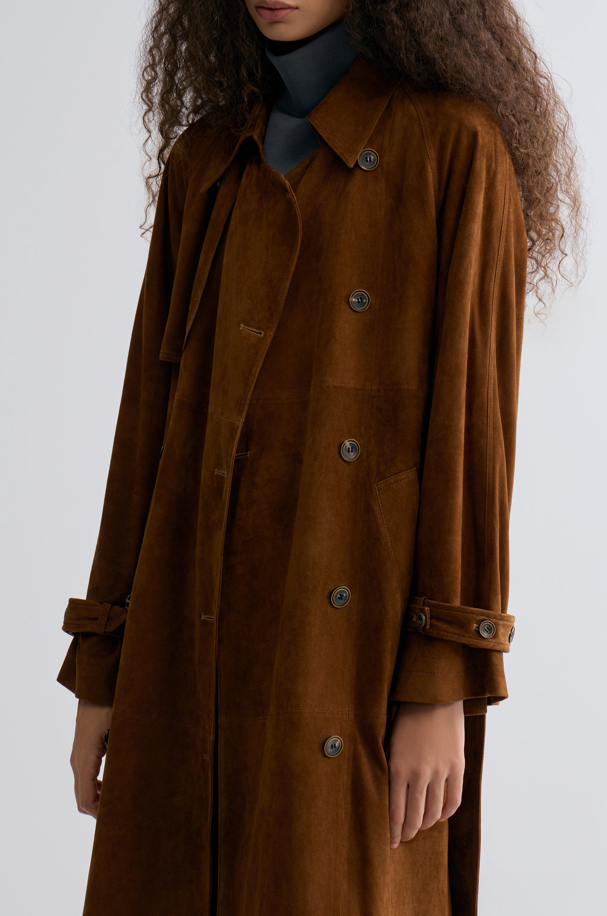 Bonnie Trenchcoat in Suede