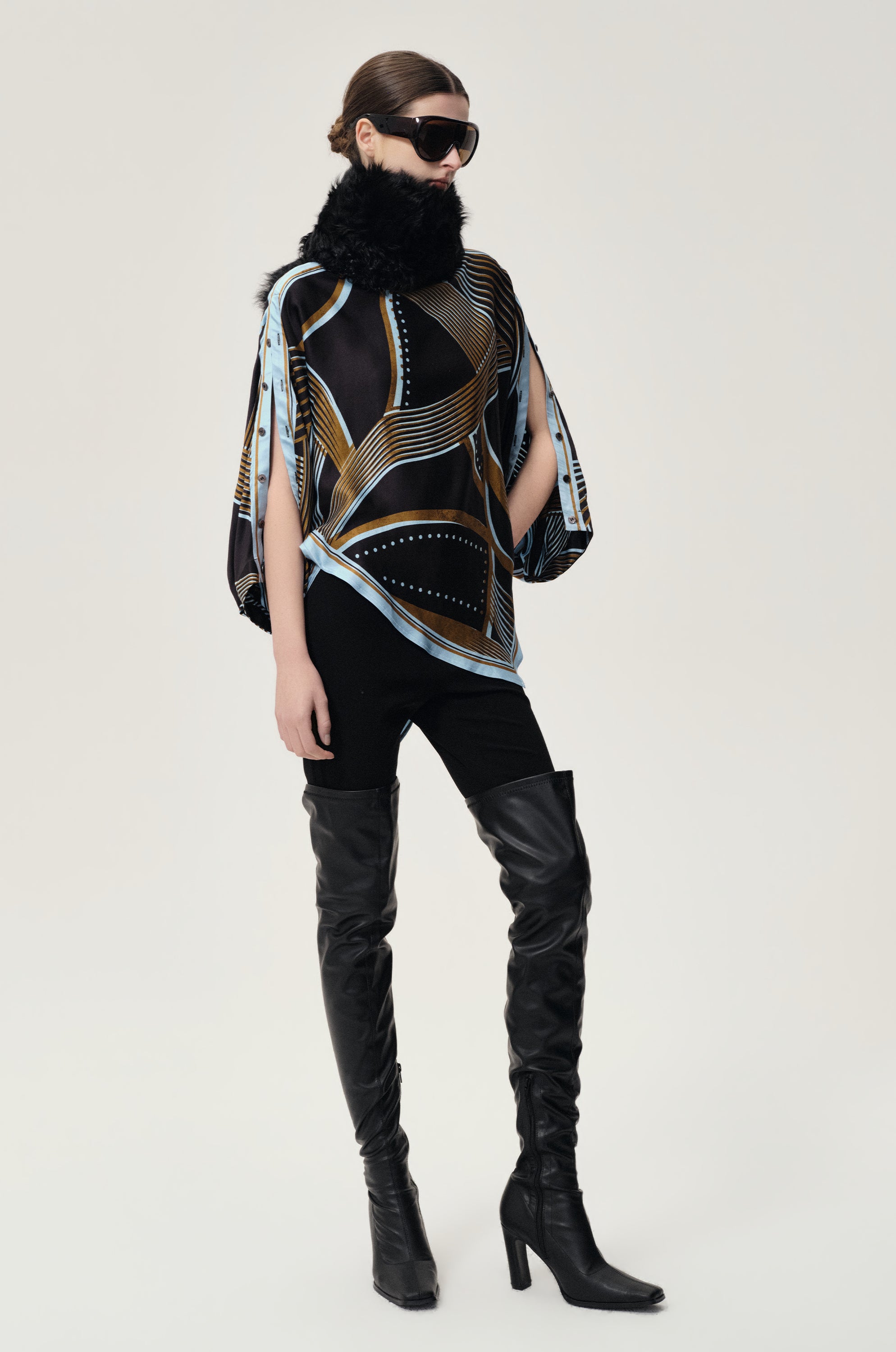 Scarf Print Top Black/Blue