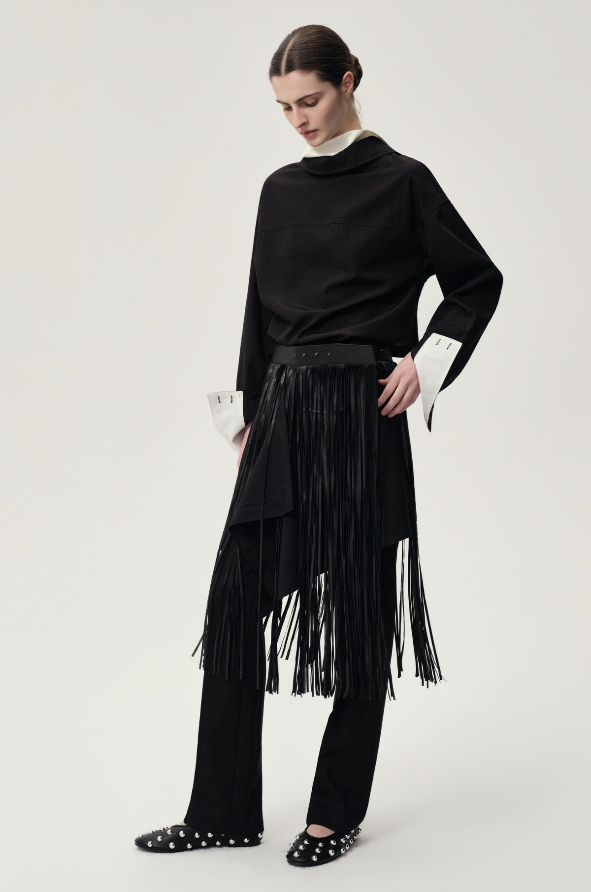 Double-layer Collar Shaped Shirt Black/White