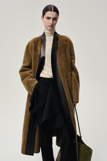 Cléo Shearing Robe Coat Tabacco/ Black