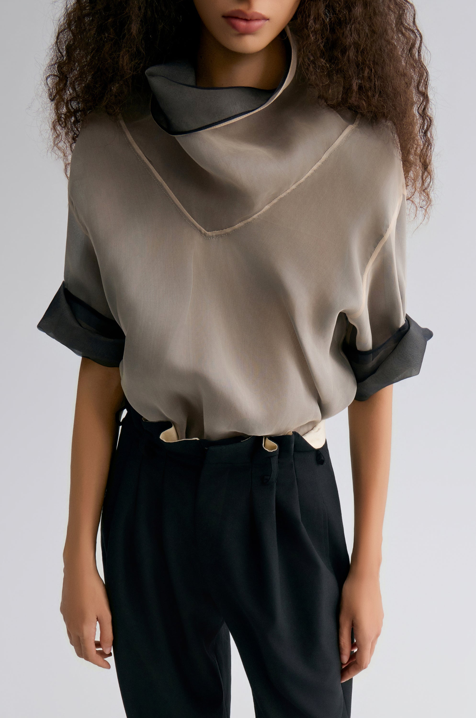 Two-tone Reversible Organza Blouse in silk Black