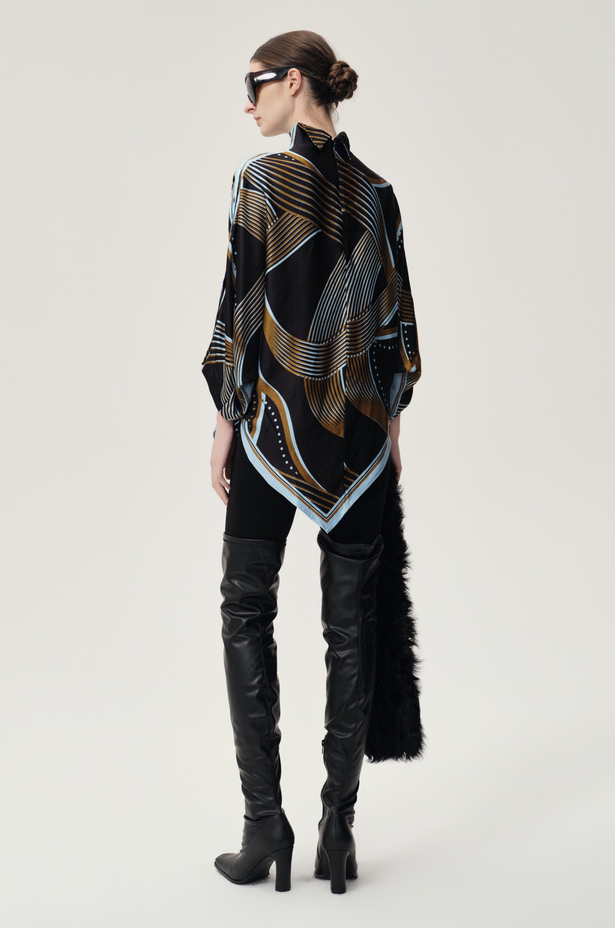 Scarf Print Top Black/Blue