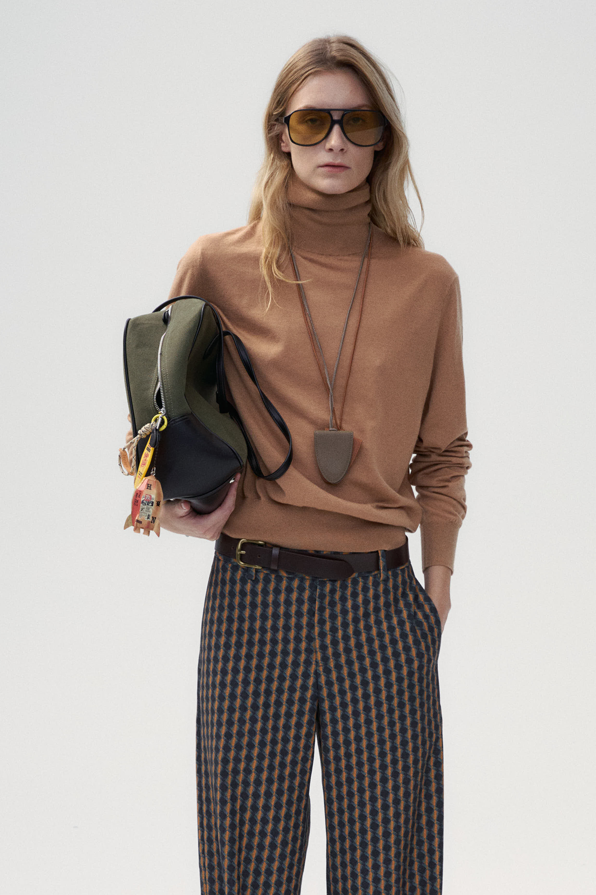 Silk & Cashmere blend Turtleneck Sweater Pull Over
