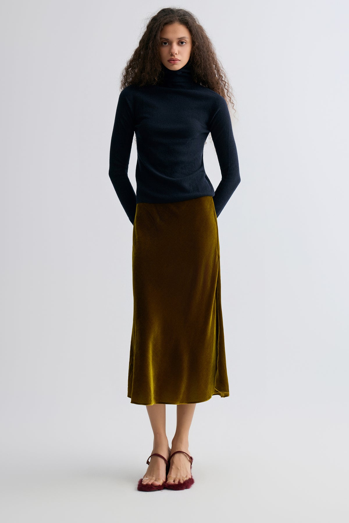Velvet Mermaid Skirt Antique Gold-tone